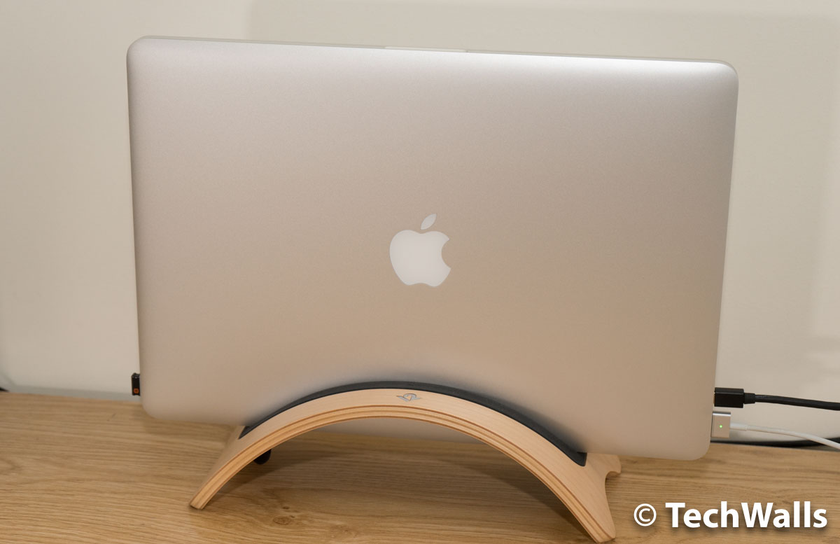 macbook-pro-stand-1