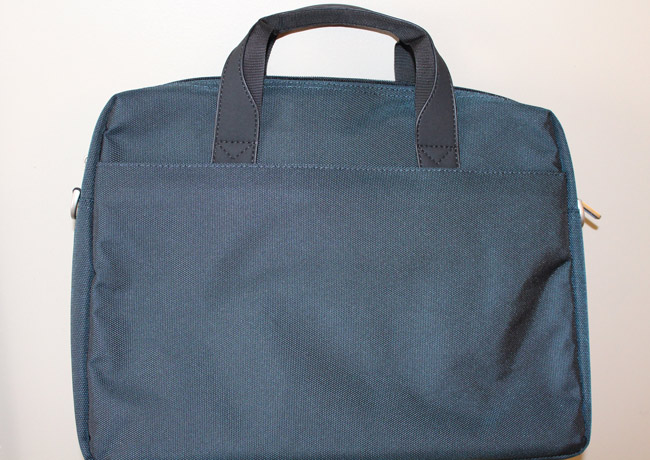 Rivacase-8130-Laptop-Bag-4